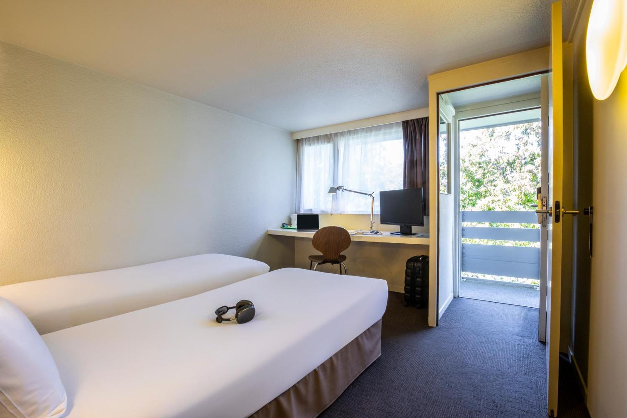 Campanile Sud - Dammarie Les Lys Hotel