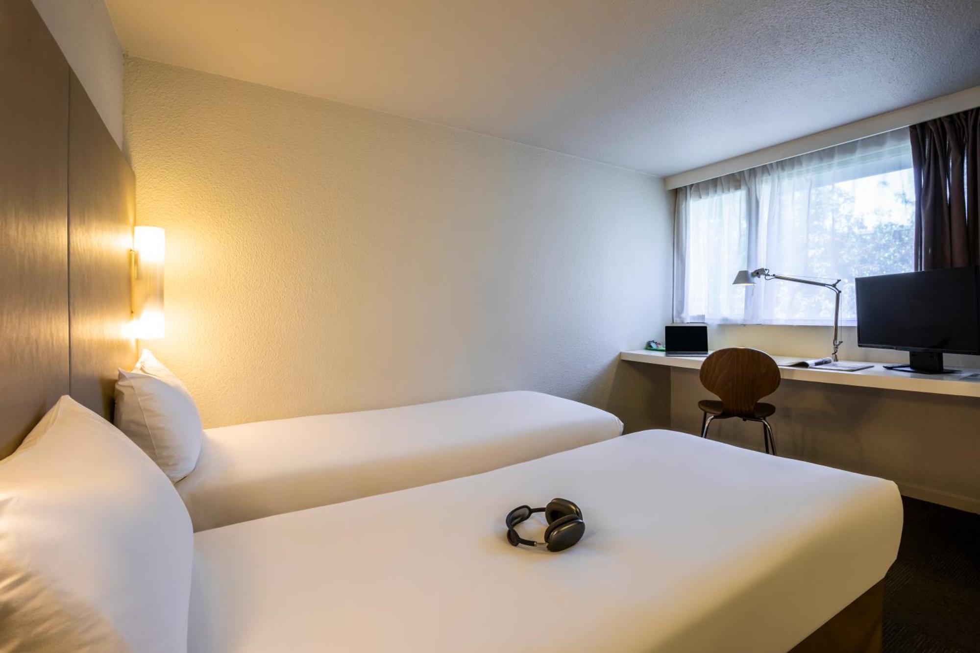 Campanile Sud - Dammarie Les Lys Hotel 3*